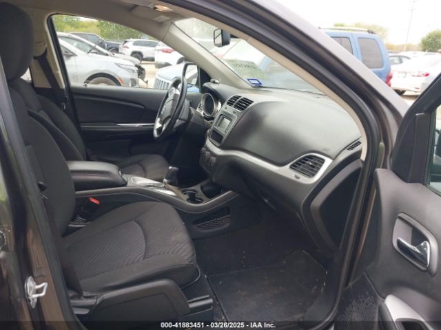 3C4PDCBBXKT863882 Dodge JOURNEY SE