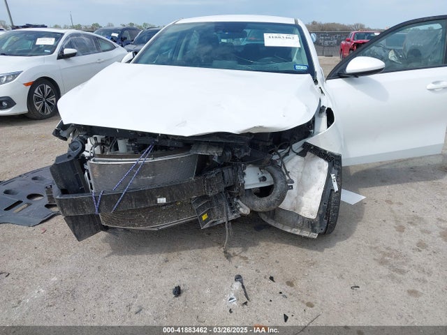 3KPF24AD5RE812444 KIA Forte Lxs