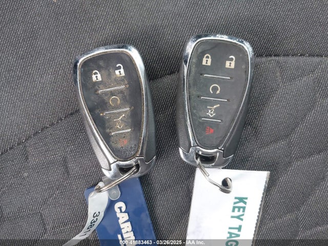 2GNAXKEX8J6189045 Chevrolet EQUINOX LT