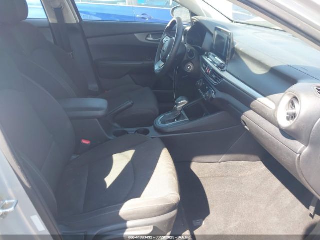2019 KIA FORTE 3KPF24AD8KE058557 Photo 4