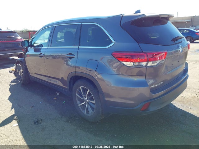 5TDJZRFH1KS576370 Toyota Highlander Xle