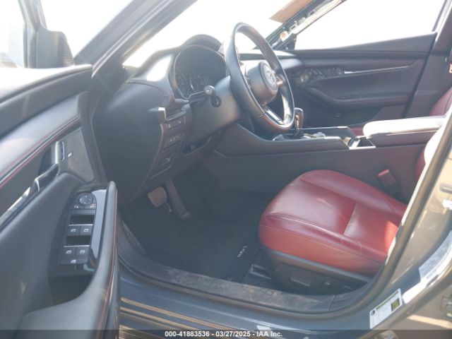 JM1BPALM8P1615151 Mazda Mazda3 2.5 S Carbon Edition