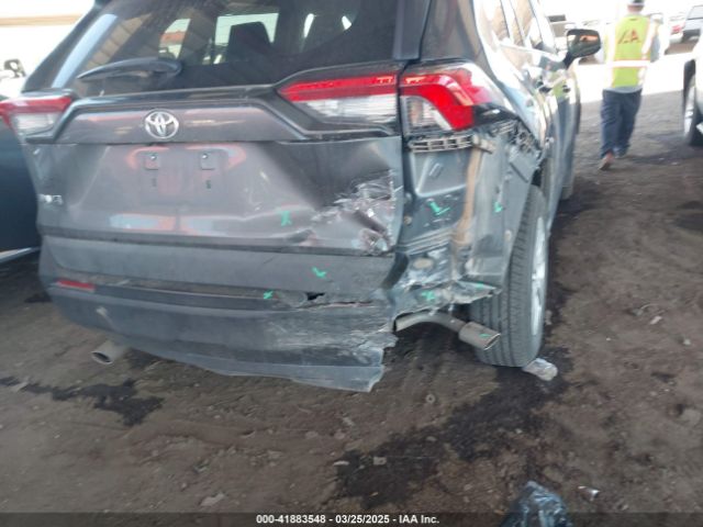 2T3H1RFV3MW110436 Toyota RAV4 LE