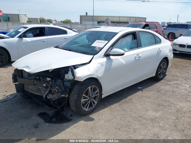 3KPF24ADXPE616240 KIA Forte Lxs