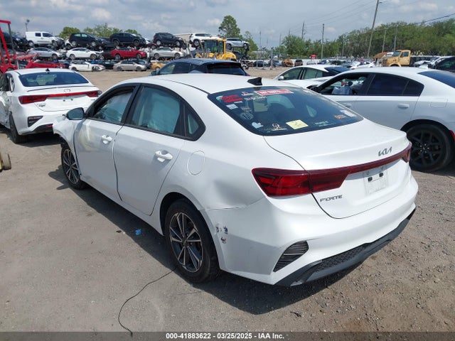 3KPF24ADXPE616240 KIA Forte Lxs