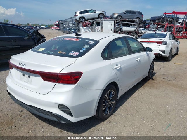 3KPF24ADXPE616240 KIA Forte Lxs