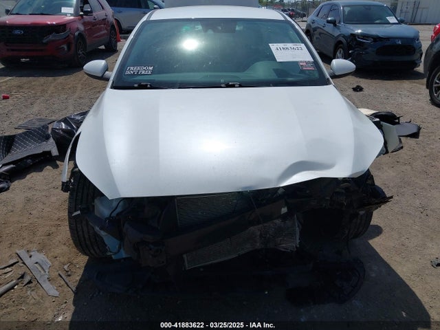 3KPF24ADXPE616240 KIA Forte Lxs