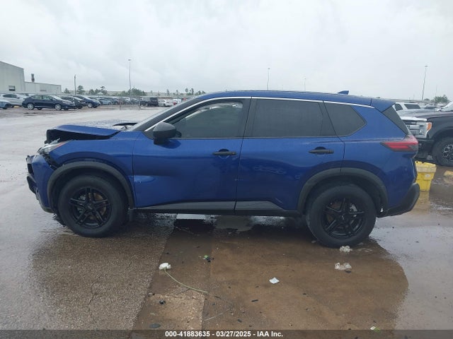 JN8AT3AA6MW001553 Nissan Rogue S Fwd