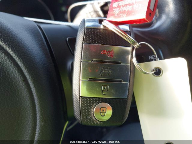 5XYPHDA50GG162322 KIA Sorento 3.3l Ex