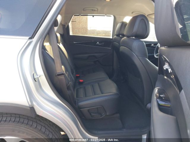 5XYPHDA50GG162322 KIA Sorento 3.3l Ex