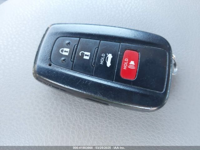 4T1R11AK2MU566178 Toyota CAMRY LE