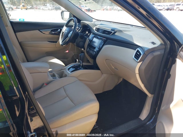 KNMAT2MT0GP701389 Nissan Rogue Sl