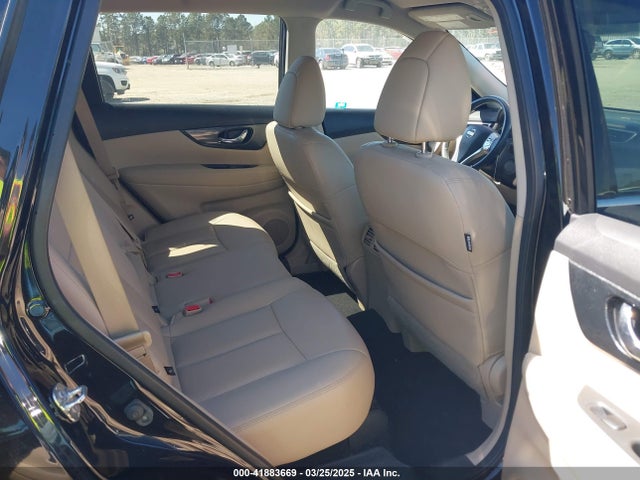 KNMAT2MT0GP701389 Nissan Rogue Sl