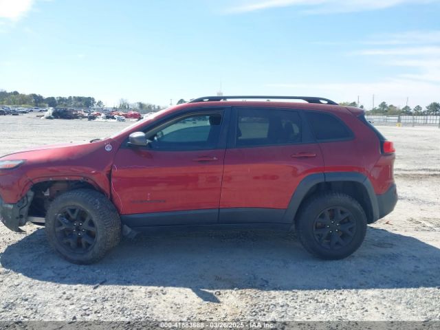 1C4PJMBS1FW640483 Jeep Cherokee Trailhawk