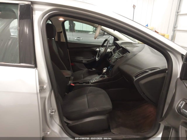 1FADP3F22FL380639 Ford FOCUS SE