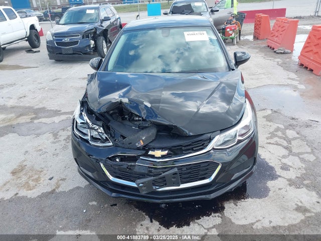 1G1BC5SM4J7211197 Chevrolet Cruze Ls Auto