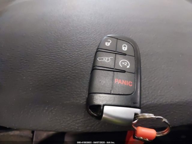 1C4RJFAG5JC285040 Jeep Grand Cherokee Laredo E 4x4