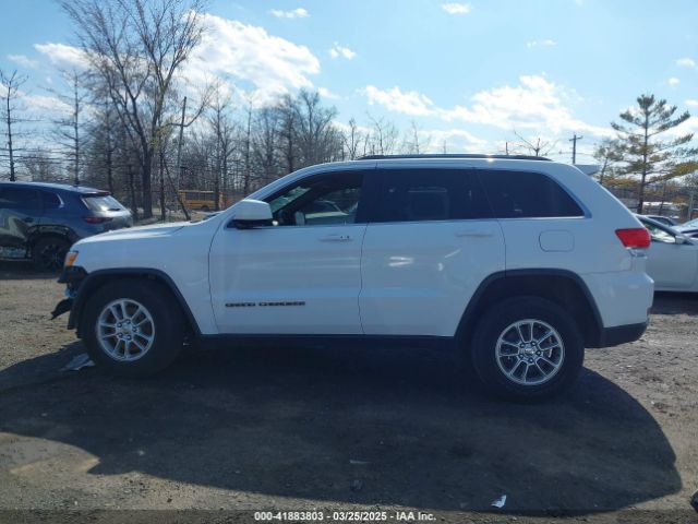 1C4RJFAG5JC285040 Jeep Grand Cherokee Laredo E 4x4