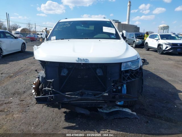 1C4RJFAG5JC285040 Jeep Grand Cherokee Laredo E 4x4