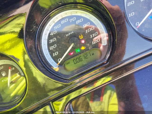 2022 HARLEY-DAVIDSON FLHTK 1HD1KEF14NB660483 Photo 6