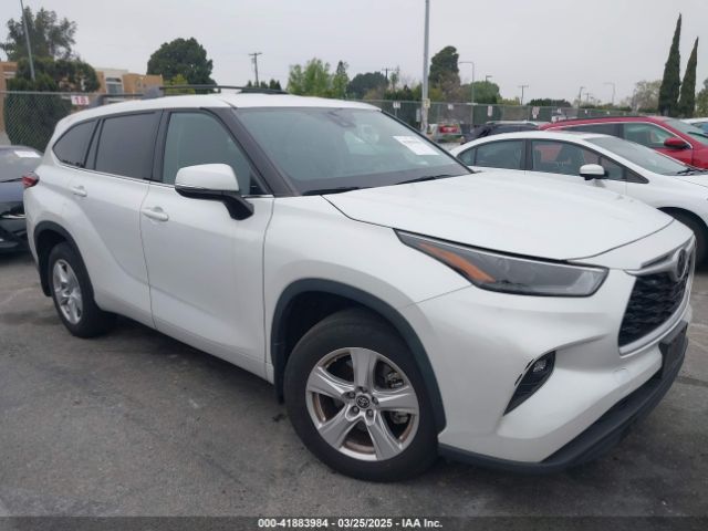 5TDZZRAHXNS142690 Toyota Highlander Le