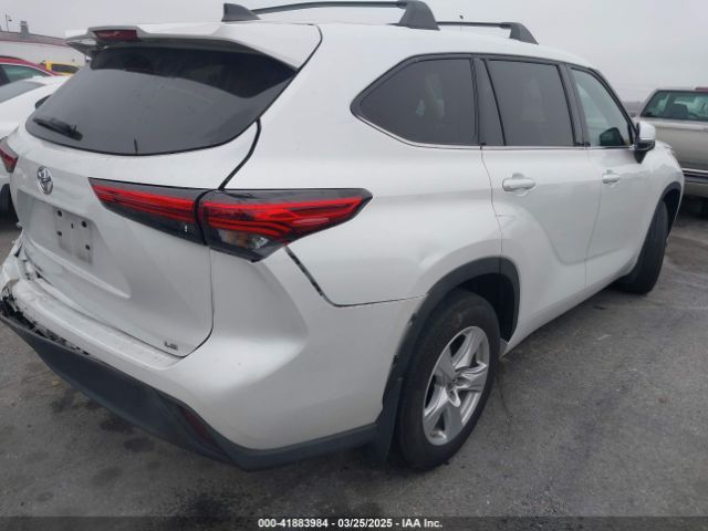 5TDZZRAHXNS142690 Toyota Highlander Le