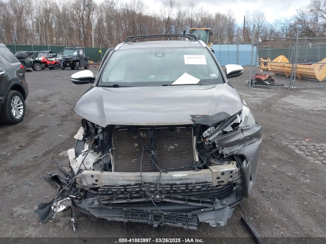 Toyota Highlander Limited Platinum 2019 5TDDZRFH2KS992036 Image 12
