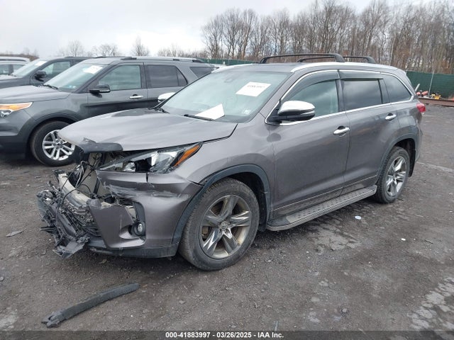 Toyota Highlander Limited Platinum 2019 5TDDZRFH2KS992036 Image 2