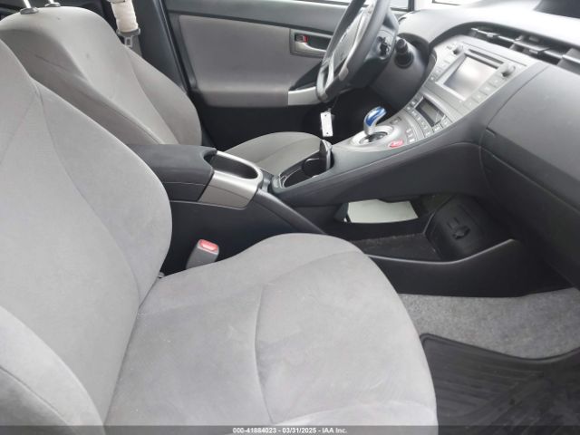 JTDKN3DU8F0456197 Toyota Prius Two