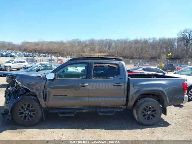 3TMCZ5AN9NM468033 Toyota Tacoma Sr5 V6