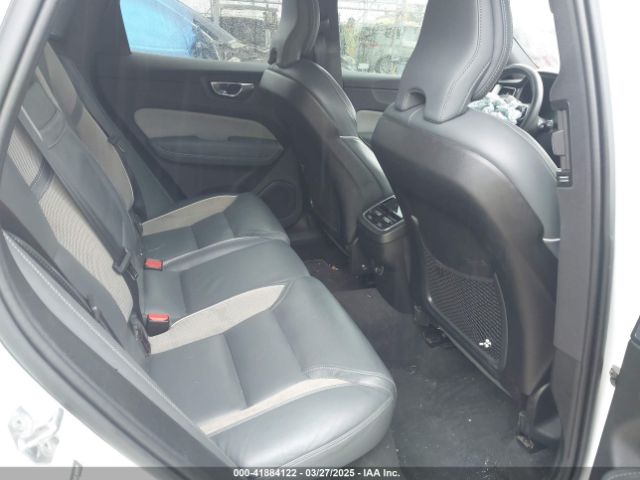 YV4102DM7L1508507 Volvo Xc60 T5 R-design