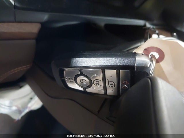 1FM5K8LCXNGB09774 Ford Explorer King Ranch