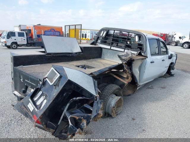 41884142 :رقم المزاد ، 1GB4WREY3NF344952 vin ، 2022 Chevrolet Silverado 3500hd Chassis Work Truck مزاد بيع