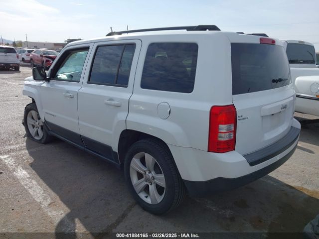 1C4NJPFA8GD582427 Jeep 2016