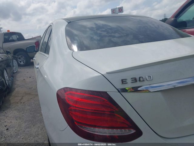 WDDZF4JB3HA272602 Mercedes-Benz E 300