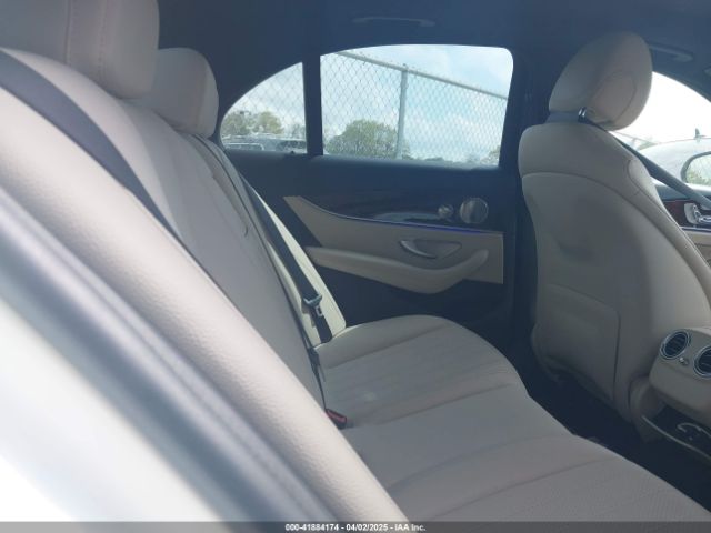 WDDZF4JB3HA272602 Mercedes-Benz E 300