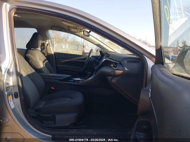 4T1B11HK3KU241995 Toyota CAMRY LE