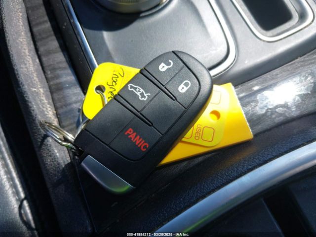 2C3CCAAG5JH293353 Chrysler 300 Touring