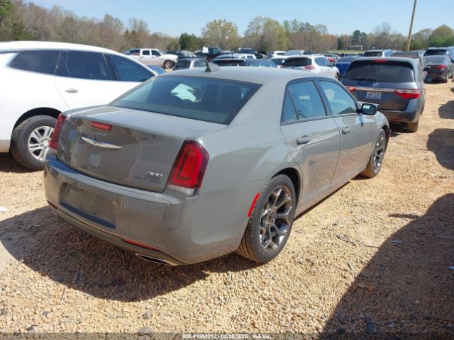 2C3CCAAG5JH293353 Chrysler 300 Touring