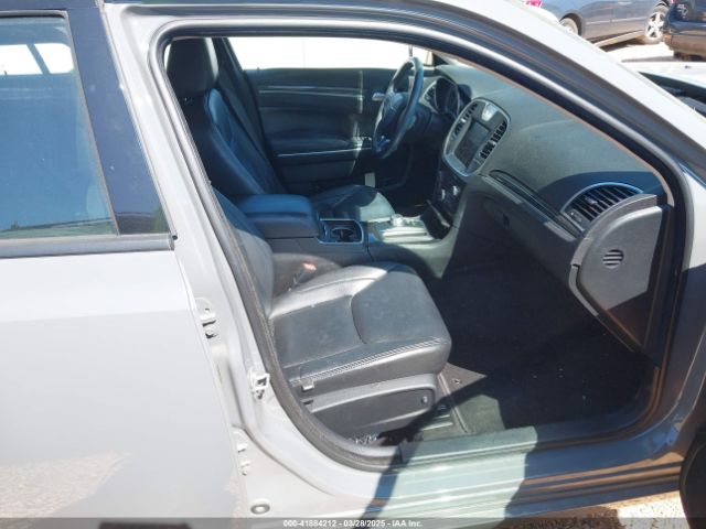 2C3CCAAG5JH293353 Chrysler 300 Touring