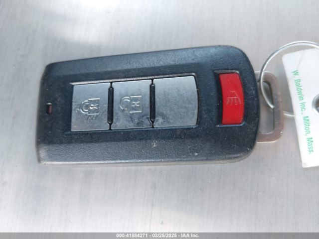 JA4AD3A35KZ046855 Mitsubishi Outlander Se