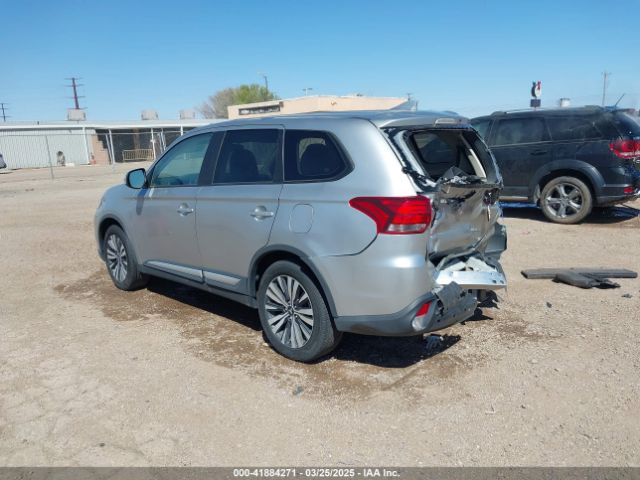 JA4AD3A35KZ046855 Mitsubishi Outlander Se