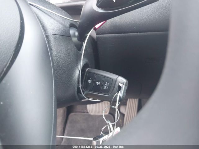 5NMJA3AE7NH060409 Hyundai TUCSON SE
