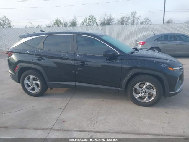 5NMJA3AE7NH060409 Hyundai TUCSON SE