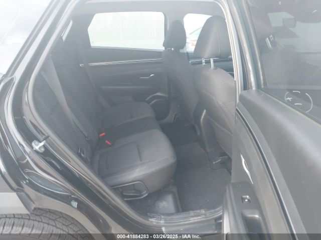 5NMJA3AE7NH060409 Hyundai TUCSON SE