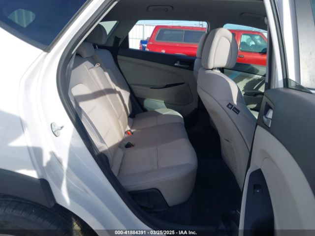 KM8J3CA46JU767002 Hyundai TUCSON SEL