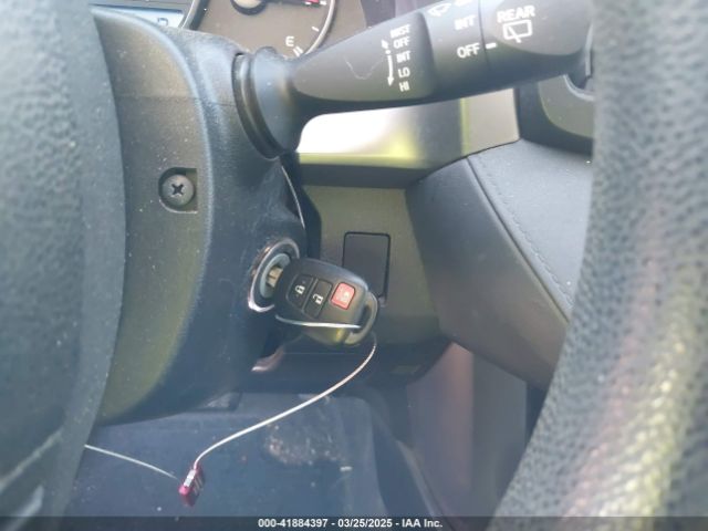 JTMZFREV5GJ097330 Toyota RAV4 LE