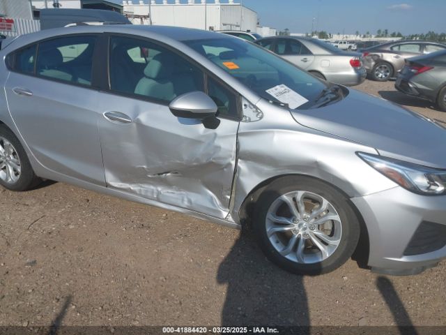 3G1BC6SM7KS588888 Chevrolet CRUZE LS