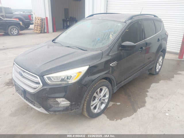 1FMCU0GDXHUC24693 Ford ESCAPE SE