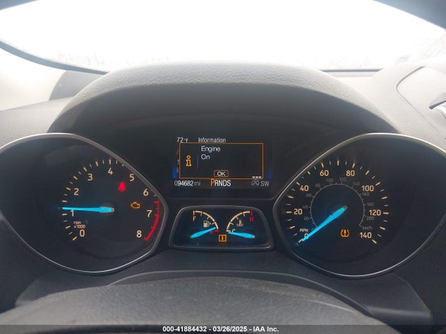 1FMCU0GDXHUC24693 Ford ESCAPE SE